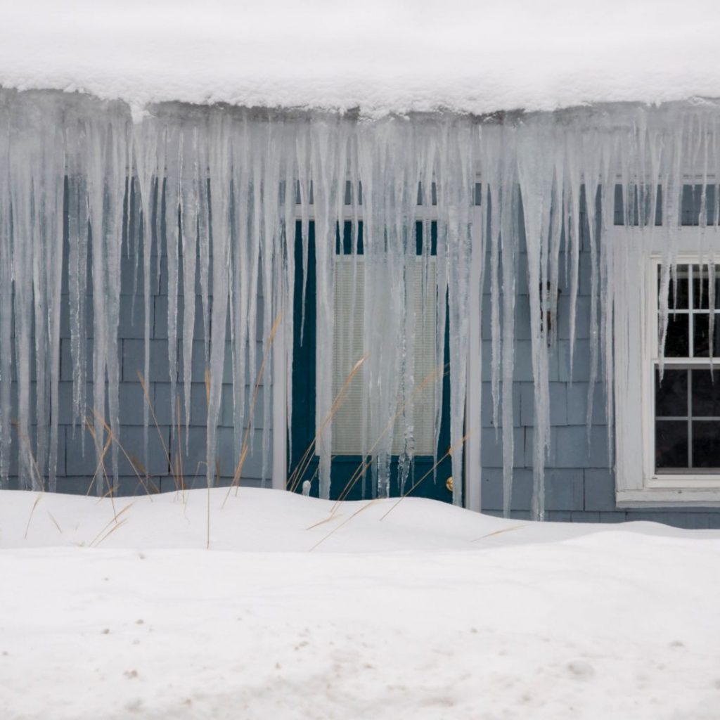Ice Dam and Snow Removal Cache Valley: Protect Your Roof this Winter in Logan, Utah